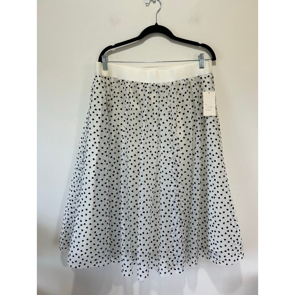 A New Day tulle skirt womens XL white black hearts pull on lined NWT